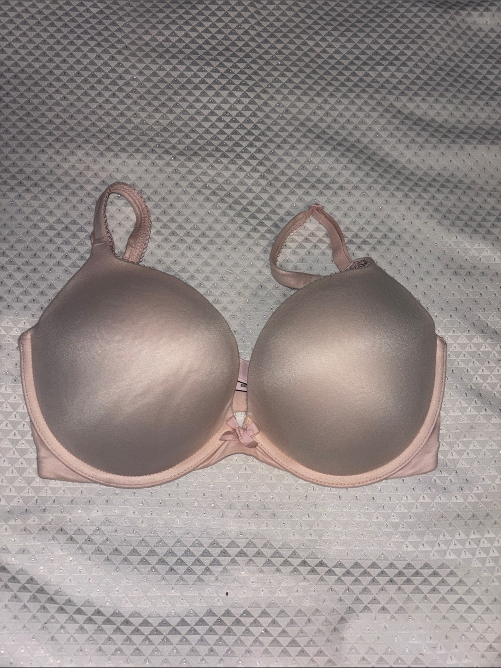 Victoria's Secret Pink Lightly Padded T-Shirt Bra with Bow Accent